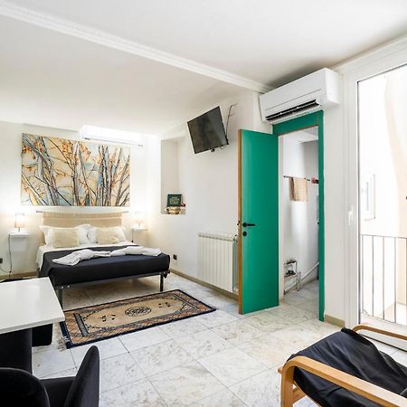 11 Duomo - Monolocale Caratteristico Apartman Firenze Kültér fotó