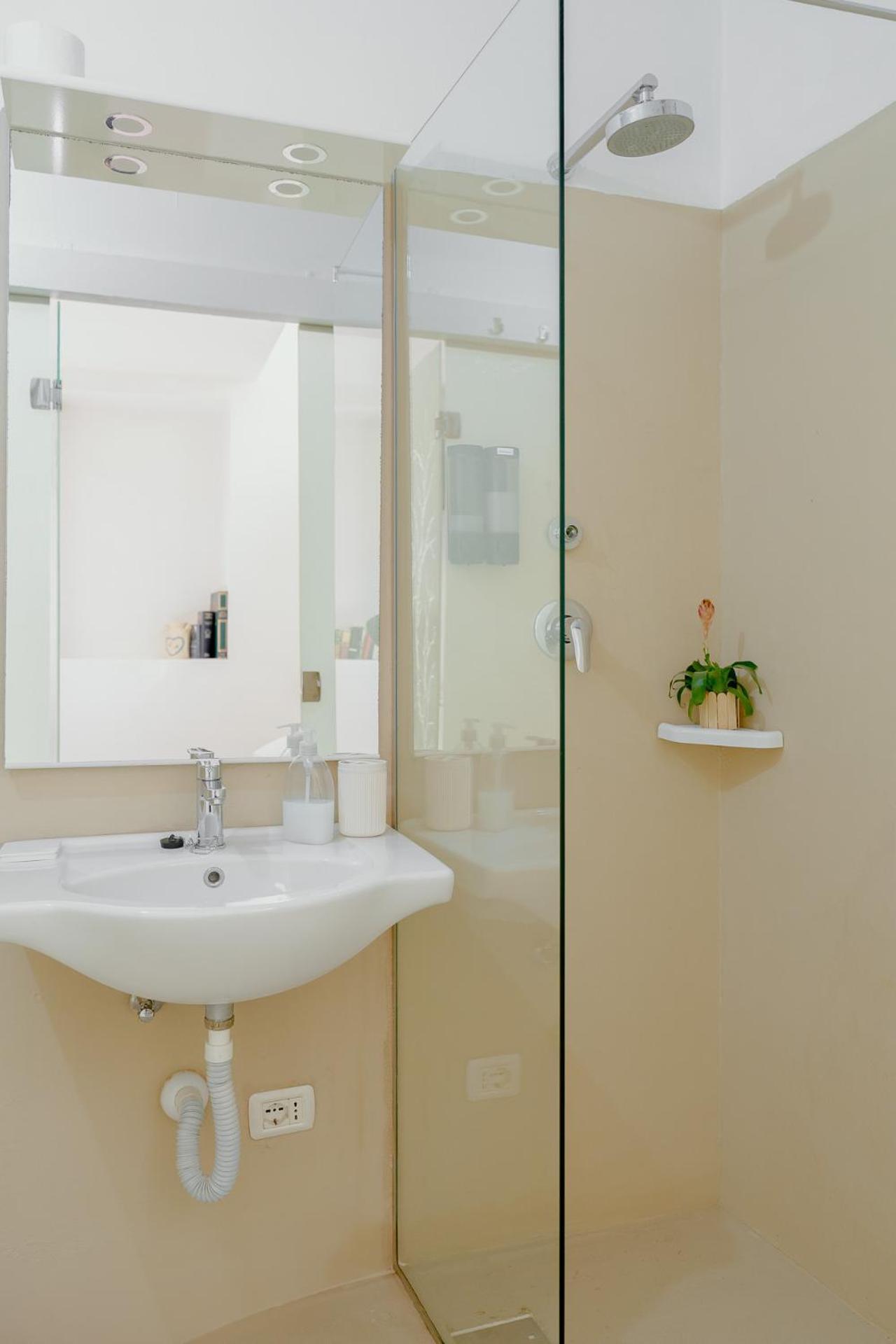 11 Duomo - Monolocale Caratteristico Apartman Firenze Kültér fotó